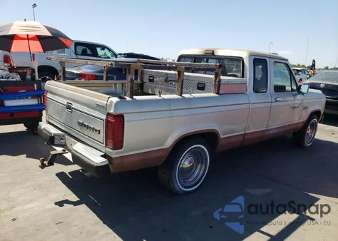 1986 Ford Ranger Super Cab z USA, uszkodzony, nr VIN 1FTCR14T1GPB73380